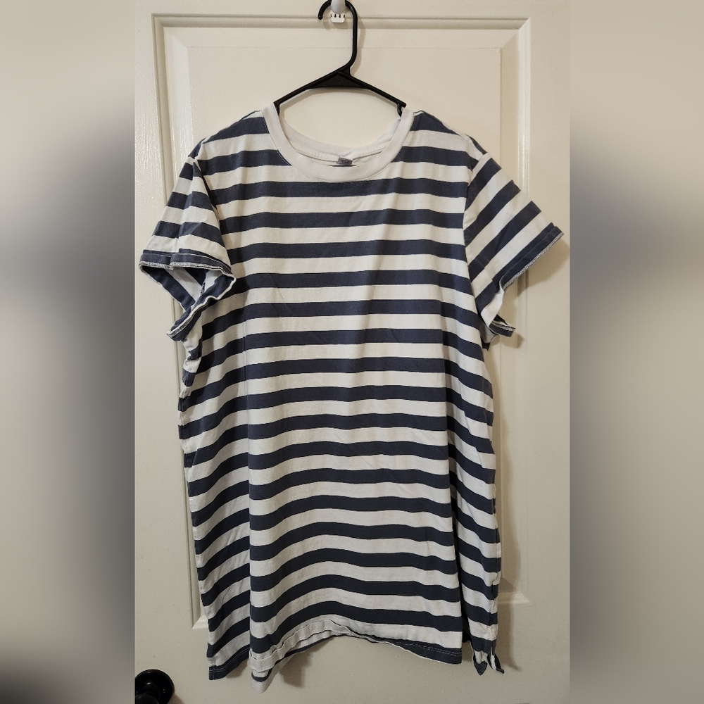 Old Navy Petite Navy and White Striped T-shirt Dress